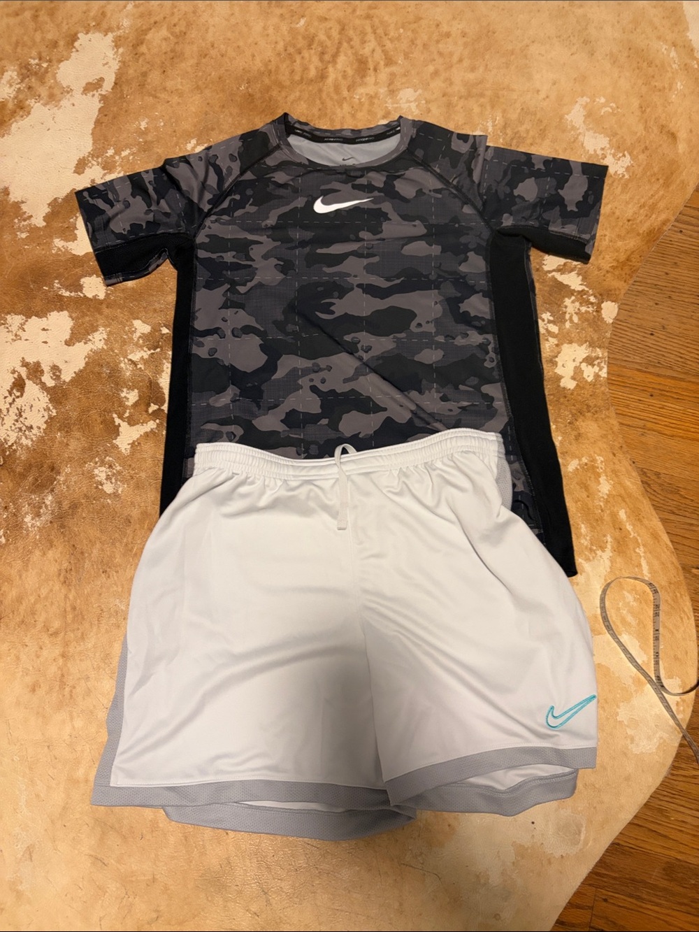 Nike Pro camouflage tshirt + Shorts bundle size XL /L